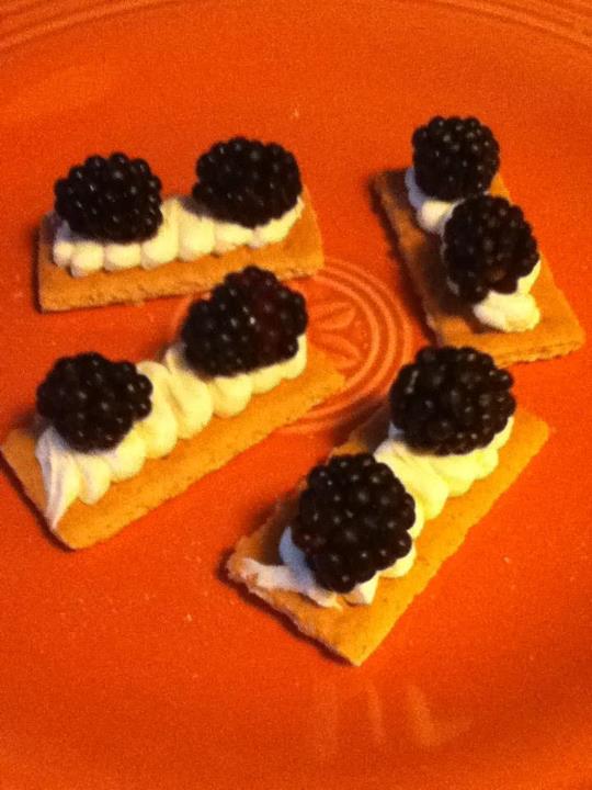 blackberry cheesecake